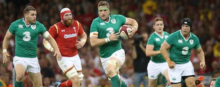 Video: Irish rugby squad nails the header into a bin challenge