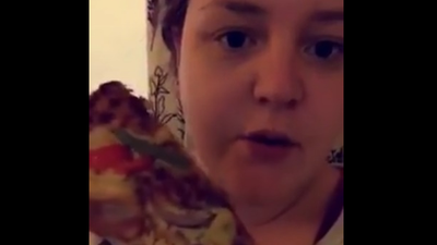 Video: 500,000 people have watched this Irish girl’s sketch about bloggers, you should too