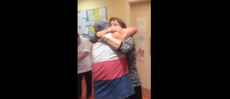 VIDEO: Irish guy home from travelling surprises his mother in a hospital cardiology unit