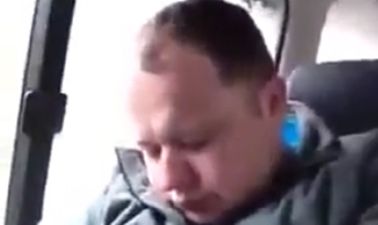 VIDEO: The terrified reaction of this Irish guy after a loud wake up call from his friends