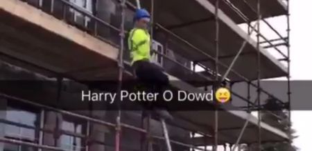 VIDEO: Irish fellas show how Snapchat’s reverse feature can be great craic on a building site