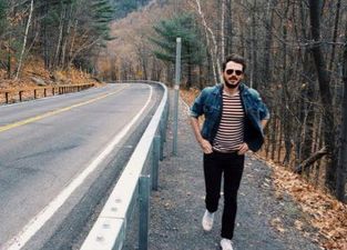 PICS: Cork man has a slightly hipster Facebook photo, now the whole internet is taking the piss out of him