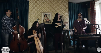 Sunday Sessions – The Henry Girls