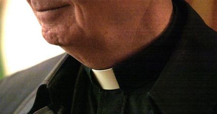 Priest in Ennis finds burglar in wardrobe, recovers stolen €20, gives burglar a lift into town