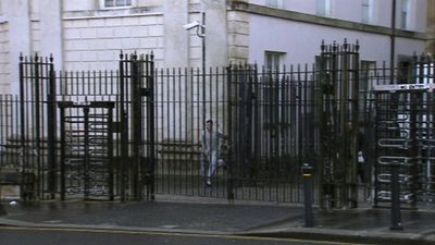 PICs: UTV cameras capture prisoner escaping from police custody at Derry courthouse