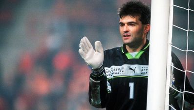 TWEETS: Players, pundits and fans unite to pay tribute to Pavel Srnicek