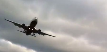 VIDEO: Ryanair plane forced to abort landing due to severe winds at Dublin Airport