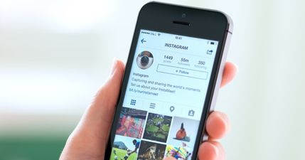 VIDEO: This is what notifications look like on an iPhone when you post to 8 million Instagram followers