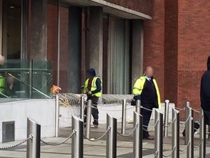 Dublin woman fears for her homeless brother’s safety after Department of Social Protection install metal bars at their offices