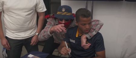 VIDEO: LA Galaxy’s Robbie Keane and Steven Gerrard brilliantly prank Gio Dos Santos