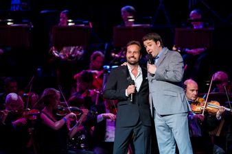 PIC: Comedian Jason Manford perfectly sums up every man at every wedding ever