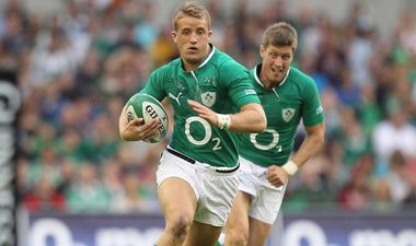 PIC: Ronan O’Gara leads slagging of Luke Fitzgerald for risky fashion choice at the Munster v Leinster game