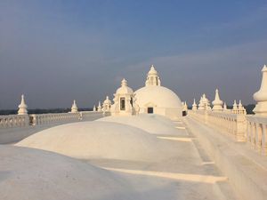 JOE Backpacking Diary #5 – A bus journey from hell in El Salvador, crossing borders by boat and parties in Nicaragua