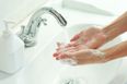 Here’s how many Irish men don’t wash their hands after peeing