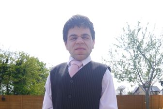 VIDEO: Singer William Stokes visits a recording studio for the first time