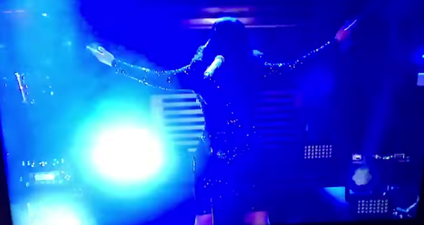 VIDEO: All About That Bass singer Meghan Trainor snots herself while performing on Jimmy Fallon