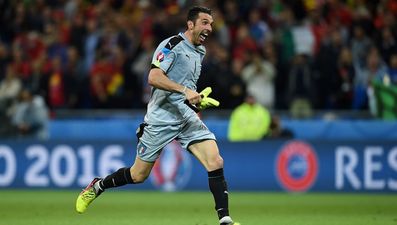 VIDEO: Gianluigi Buffon had an epic fail in his attempted celebration last night