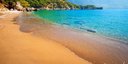 Two Irish teenagers hailed for saving the life of a young boy in Turkey