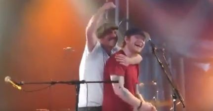 WATCH: Ed Sheeran perfroms with Irish singer Foy Vance after a nine-month break from music
