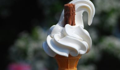 PIC: We’ve a new contender for Ireland’s most gargantuan 99 ice-cream cone