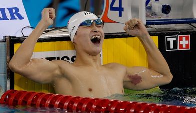 WATCH: Chinese swimmer wins gold, then fails dramatically with his celebration