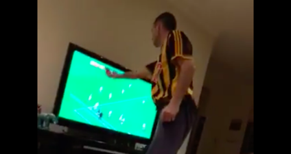 WATCH: Kilkenny man watching All-Ireland semi-final in Australia sums up the Kilkenny fan experience