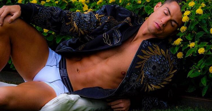 OK, what the hell is Cristiano Ronaldo doing in his latest tweet?