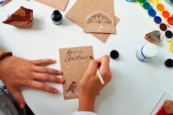 This is how to write the perfect Christmas card