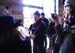 Glen Hansard has invited everyone to a sing-song at Apollo House on Tuesday afternoon
