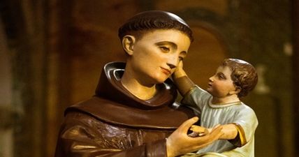 PICS: Woman thinks she’s been praying to Saint Anthony every day; it’s actually a Lord of the Rings figurine