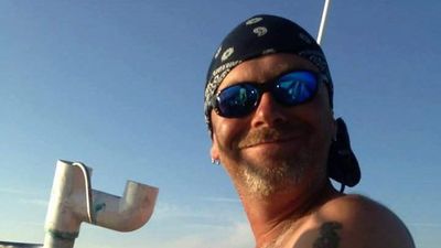 Thousands sign petition to release father who shot his daughter’s sex attacker