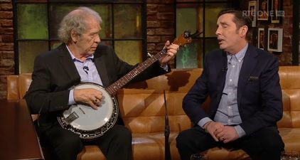 WATCH: Two Irish music legends sang ‘The Green Fields of France’ on the Late Late and brought the house down