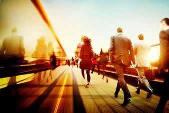 5 tips on how to balance a hectic lifestyle with healthy eating