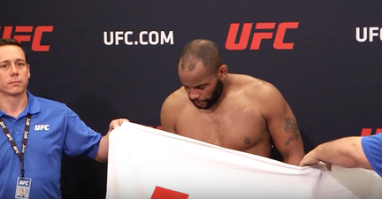 WATCH: Did this UFC fighter use a crafty method to cut 1.2lbs at the weigh-ins?