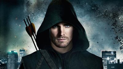 Stephen “Green Arrow” Amell is in Dublin, heading to a Bohs match, looking for a good Guinness