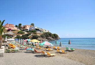 A 15-year-old Irish girl has died after drowning in Crete