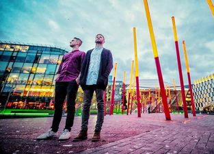 JOE’s Song Of The Day #476: A Great Quiet – ‘Passenger’