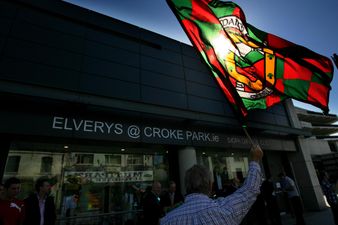 PICS: Couple jump on an actual #Mayo4Sam bandwagon and are riding it across India