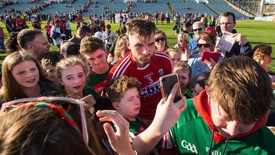A new type of photo called a ‘bothie’ could be about to make the selfie a thing of the past