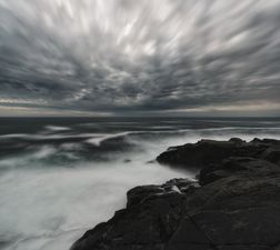 Met Éireann issue fresh “violent storm force” warnings for Irish coasts