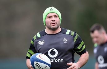 Irish captain Rory Best has signed a new IRFU deal