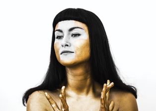 JOE’s Song Of The Day #559: AE Mak – ‘Glow’