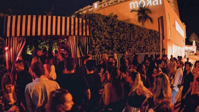 Miami nightclub forced to shut down when woman rides a horse on to the dance floor