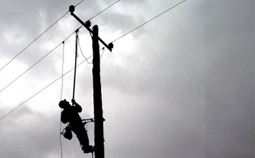Thousands without power across the country following the arrival of Storm Callum