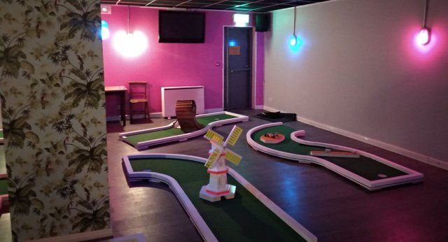 Crazy Golf Dublin Pub