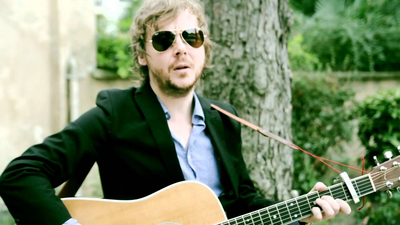 JOE’s Song Of The Day #597: Oliver Cole and Niamh Farrell – ‘These City Lights’