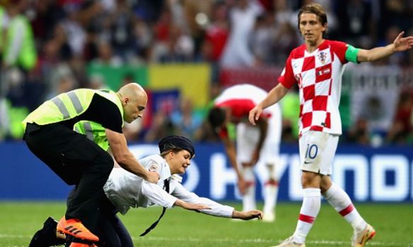 World cup pitch invasion