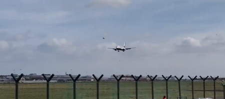 WATCH: Scary footage of a plane aborting a landing attempt in high winds at Dublin Airport