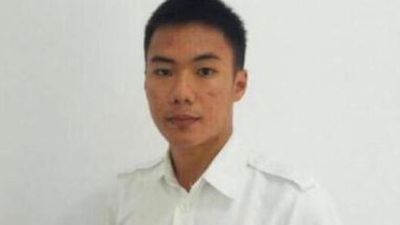 Indonesian air traffic controller hailed as a hero after staying behind “so plane could take off”