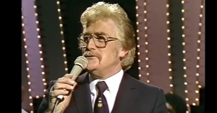 Tributes have poured in for Sonny Knowles, the Irish entertainer who passed away on Thursday